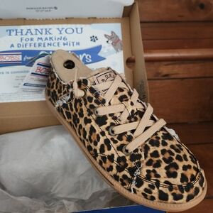 Skechers Leopard Print Sneakers